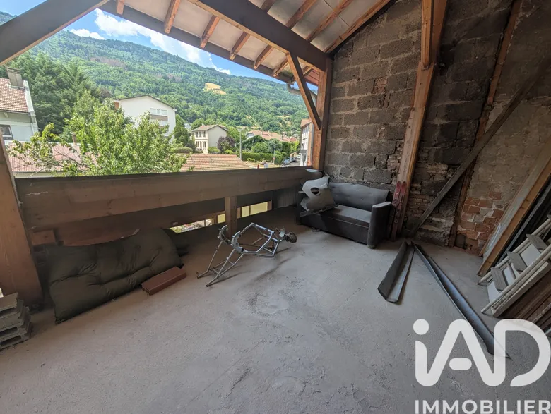 Appartement 1 pièce 108 m² · à Allevard · 108,4 m² · 119 200 €