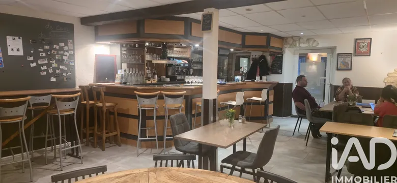 Local commercial 195 m² · à Évellys · 195 m² · 224 000 €