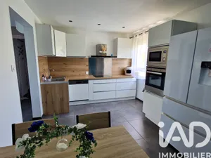 Apartment in Les Tourrettes (26740)