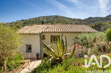 Maison à Saint-Raphaël (83530)