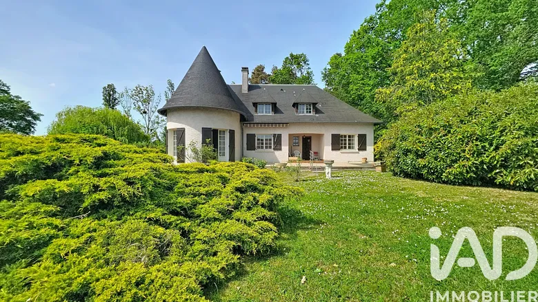 Maison 6 pièces 177 m² · à Yzeure · 177 m² · 250 000 €