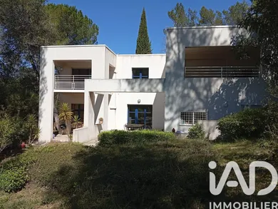 Architectural house in Prades-le-Lez (34730)