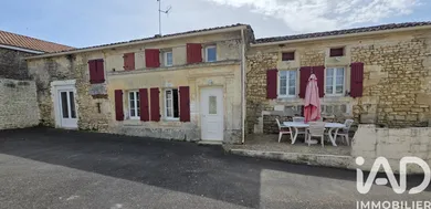 Maison à Champmillon (16290)