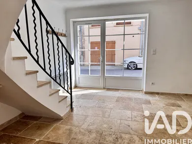 Maison de village à Brue-Auriac (83119)