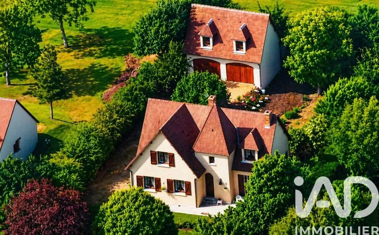 Maison 6 pièces 142 m² · à Lavardin · 142 m² · 221 000 €