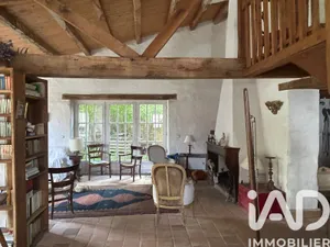 Village house in Loix (17111)