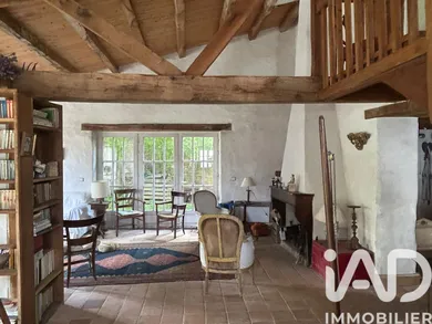 Village house in Loix (17111)