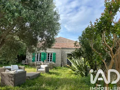 Maison de village à Loix (17111)