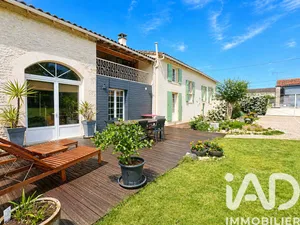 Longère à Val-du-Mignon (79210)