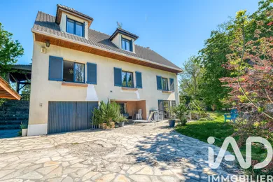 Maison traditionnelle à Trilport (77470)