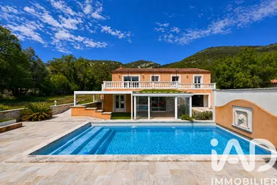 House in Cuges-les-Pins (13780)