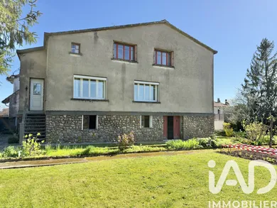Traditional house in La Châtaigneraie (85120)