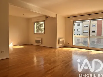 Appartement à Clermont-Ferrand (63100)