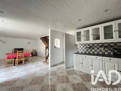 Maison de ville à Chavagnes-les-Redoux (85390)