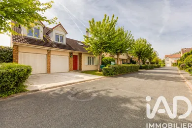 Maison à Noisy-le-Grand (93160)