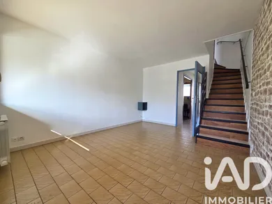 Duplex in Mennecy (91540)