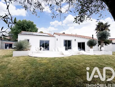 Maison de ville à La Châtaigneraie (85120)