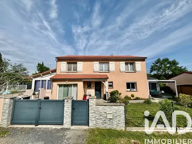 Maison à Gimeaux (63200)