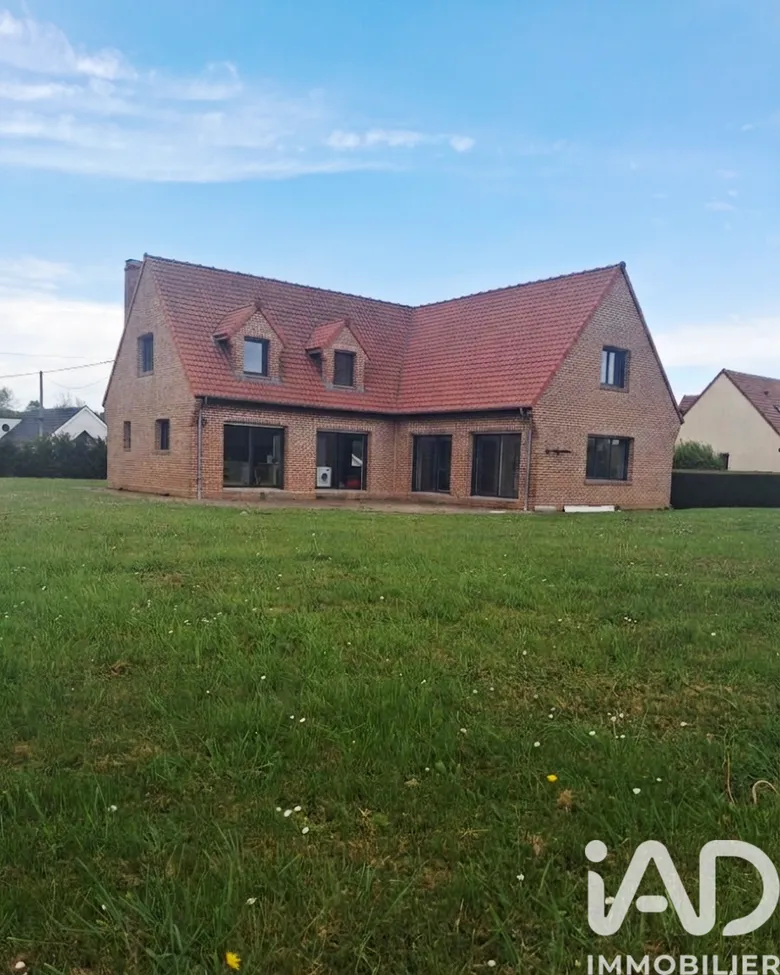 Maison 8 pièces 235 m² · à Rebreuve-Ranchicourt · 235 m² · 359 000 €