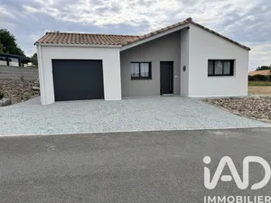 House in La Châtaigneraie (85120)