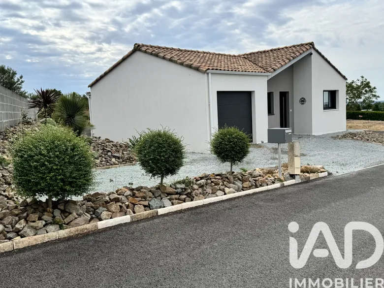 Maison 4 pièces 87 m² · à La Châtaigneraie · 87 m² · 235 000 €