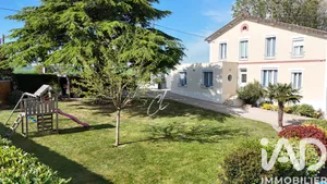 Maison à Villeneuve-la-Guyard (89340)