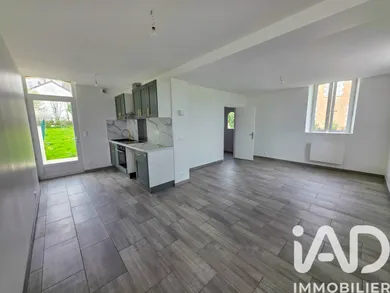 Maison à Saint-Sulpice-Laurière (87370)