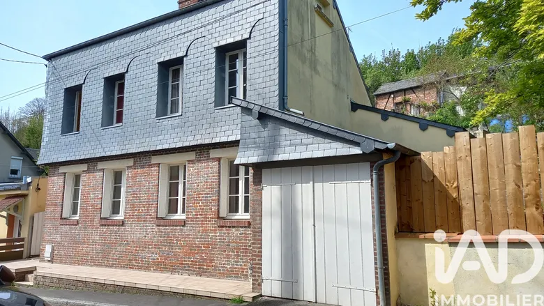Maison 5 pièces 102 m² · à Lisieux · 102 m² · 216 000 €