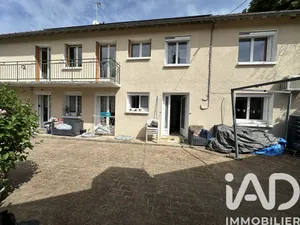 Immeuble à Saint-Août (36120)