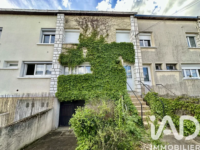 Maison 5 pièces 95 m² · à Issoudun · 95 m² · 97 000 €