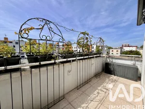 Apartment in L'Île-Saint-Denis (93450)