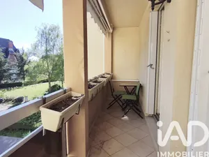 Apartment in Saint-Priest-en-Jarez (42270)