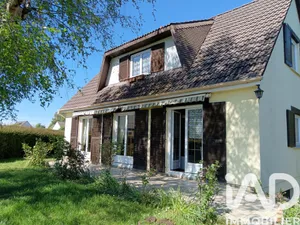 Traditional house in Franqueville-Saint-Pierre (76520)