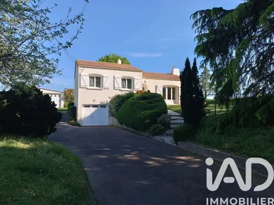 Pavillon à Aubigny (85430)