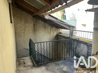 Building in Mornas (84550)