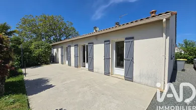 Traditional house in Saint-Rémy (79410)