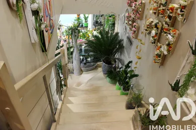 Gifts, Flowers in Tiercé (49125)