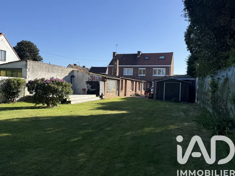 Maison 5 pièces 137 m² · à Sainghin-en-Weppes · 137 m² · 309 000 €