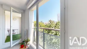 Apartment in La Rochelle (17000)