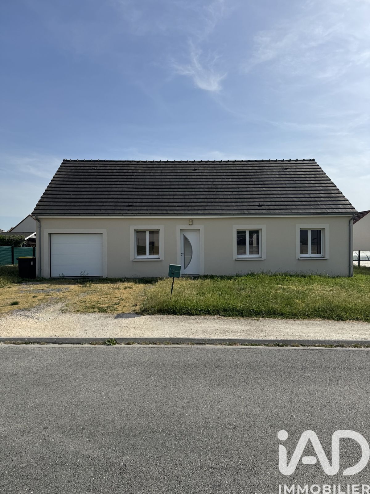 maison à La Chapelle-Saint-Ursin