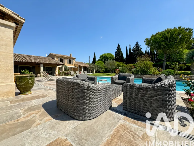 Maison 6 pièces 280 m² · à Saint-Rémy-de-Provence · 280 m² · 3 390 000 €
