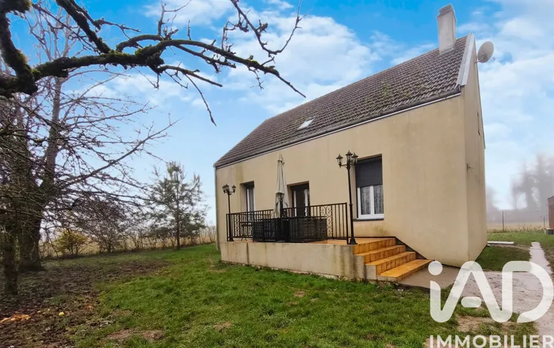 Maison 5 pièces 97 m² · à Faux-Fresnay · 97 m² · 108 000 €