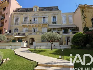 Apartment in Menton (06500)