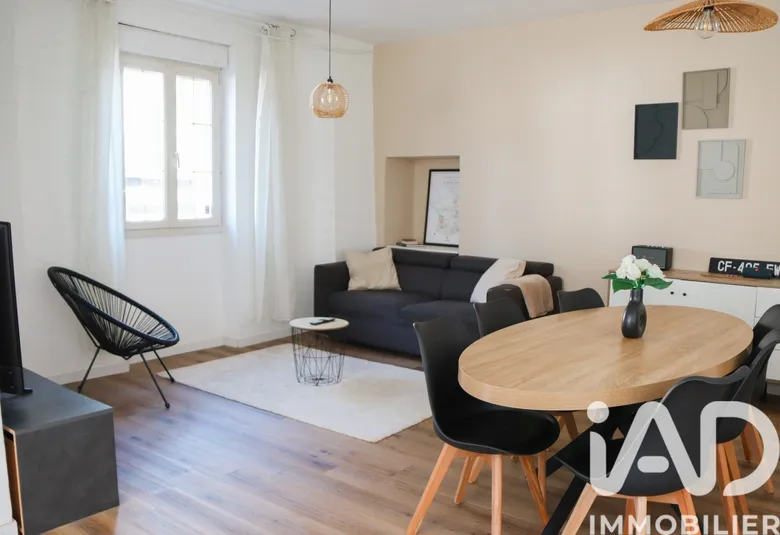 Maison 7 pièces 180 m² · à Fraisans · 180 m² · 198 000 €