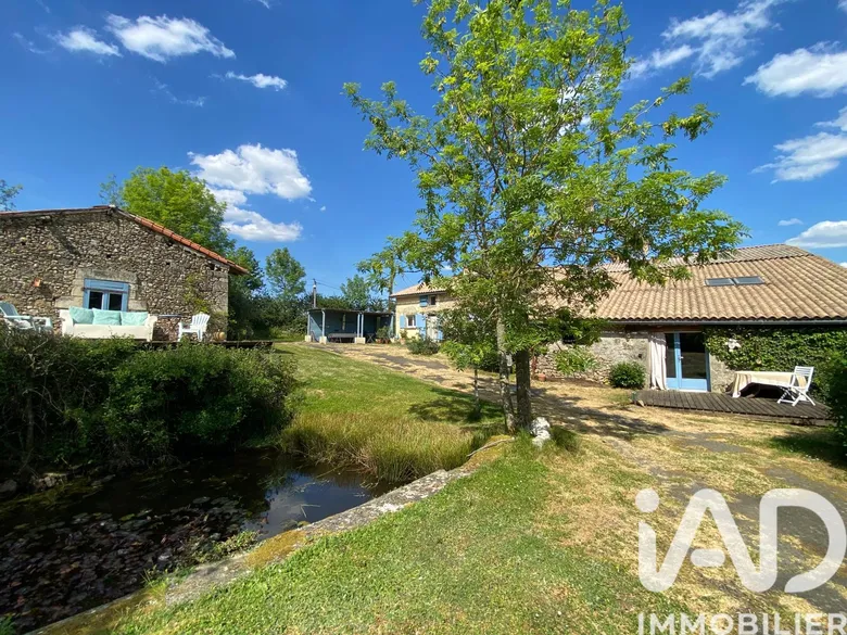 Maison 9 pièces 183 m² · à Saint-Pardoux · 183 m² · 249 000 €