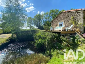 Longere in Saint-Pardoux (79310)