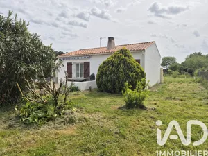 Maison à Saint-Hilaire-la-Forêt (85440)