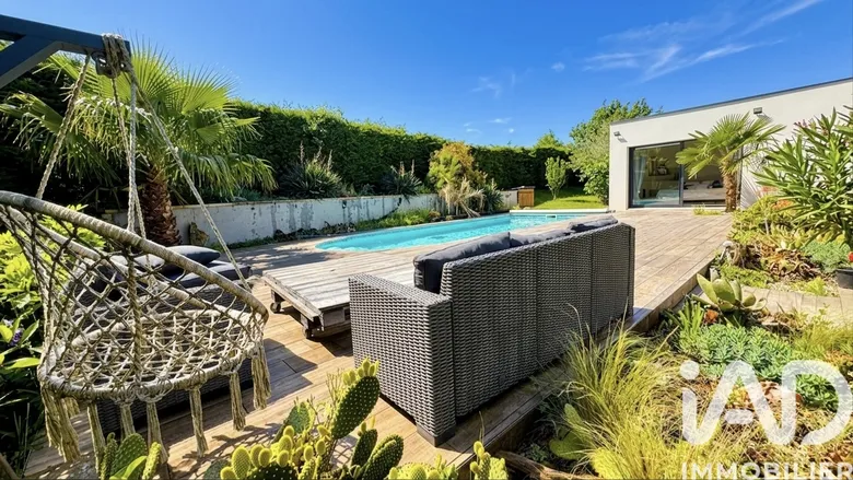 Maison 5 pièces 170 m² · à Sainte-Eulalie · 170,4 m² · 459 000 €