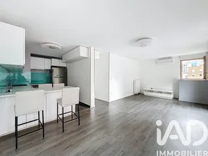 Apartment in Asnières-sur-Seine (92600)