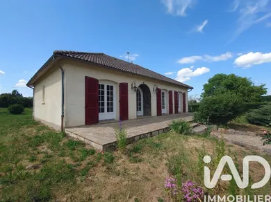 Maison à Oradour-Fanais (16500)